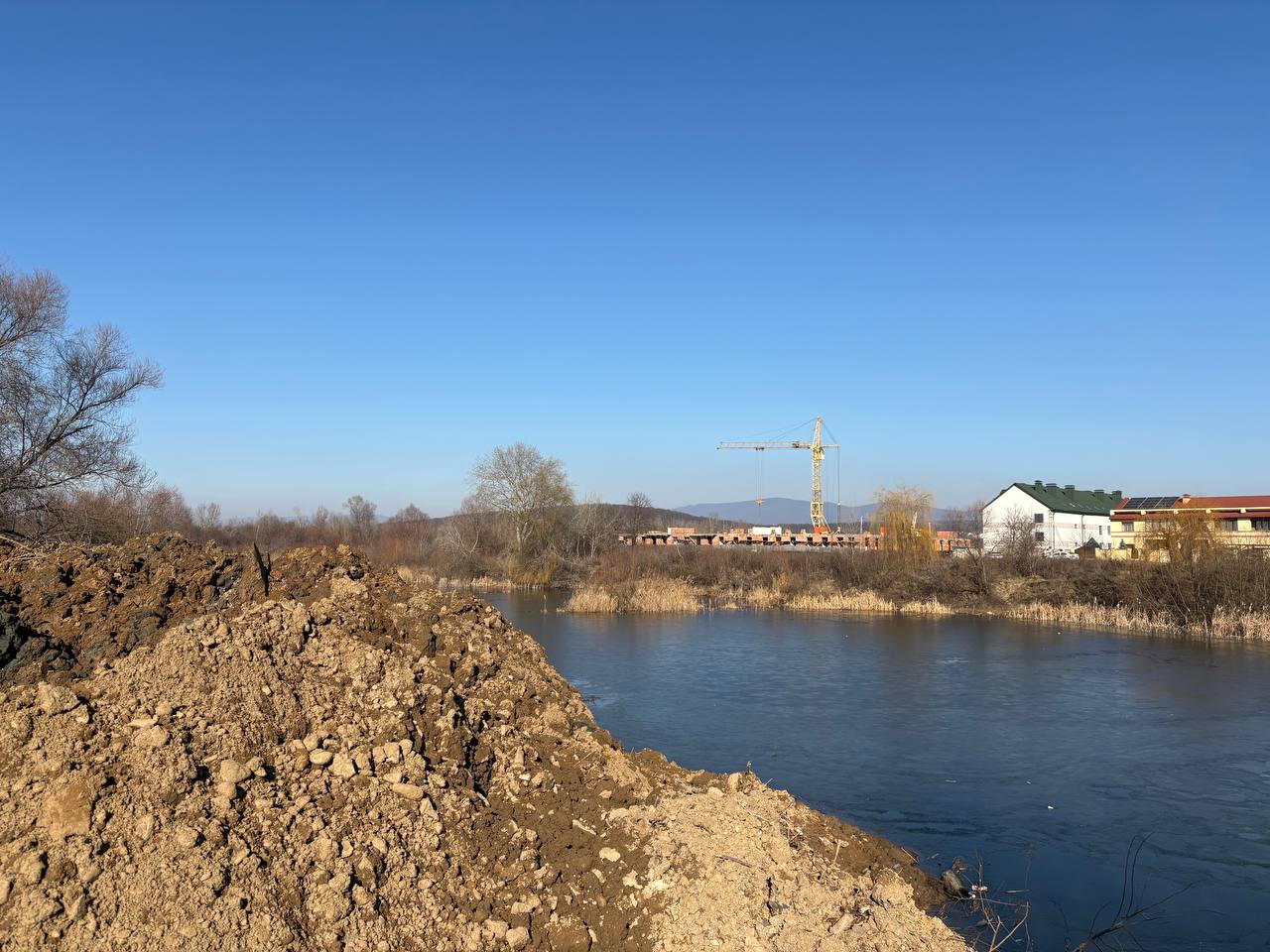 Чорні озера, Ужгород